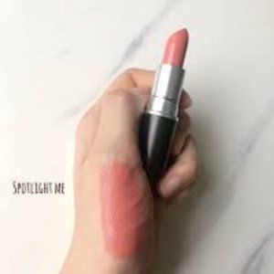 Mac Lipstick - Spotlight Me